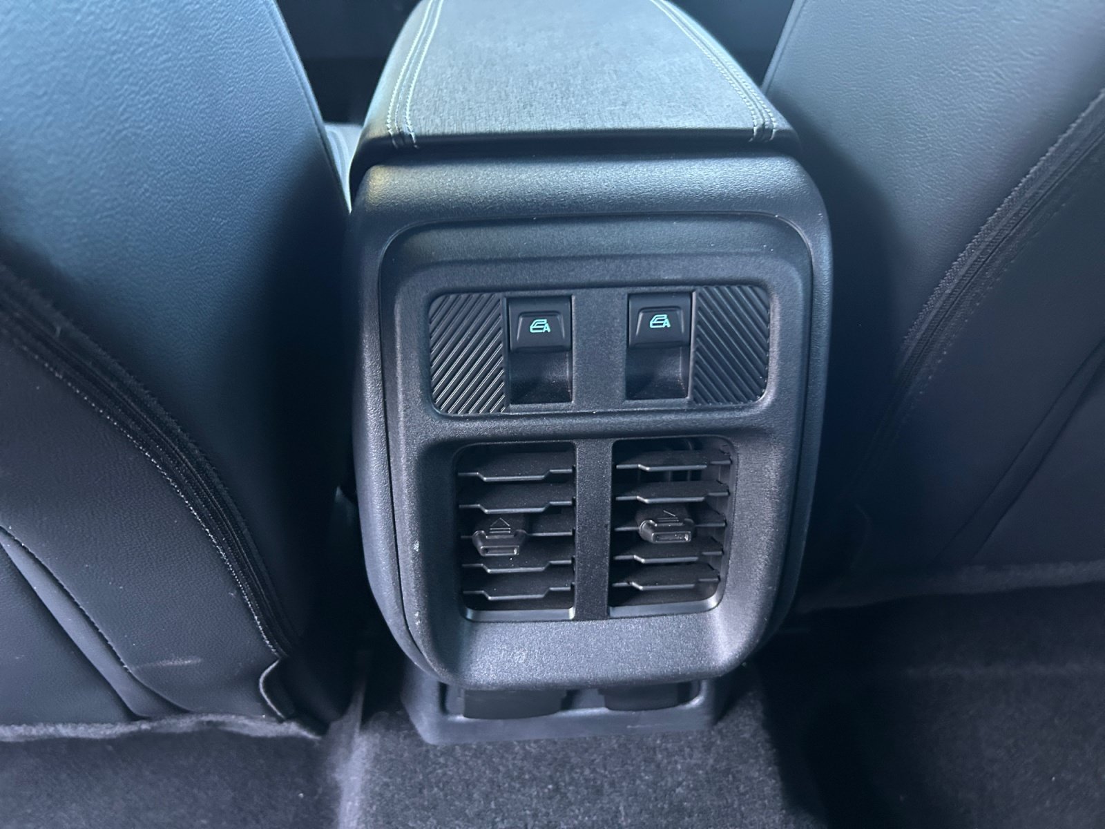 Certified 2025 Ford Bronco Outer Banks AWD/4WD image 27