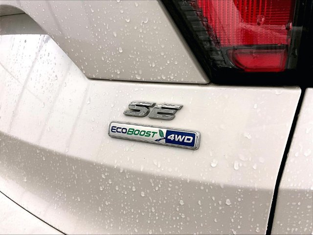 Certified 2017 Ford Escape SE AWD/4WD image 13