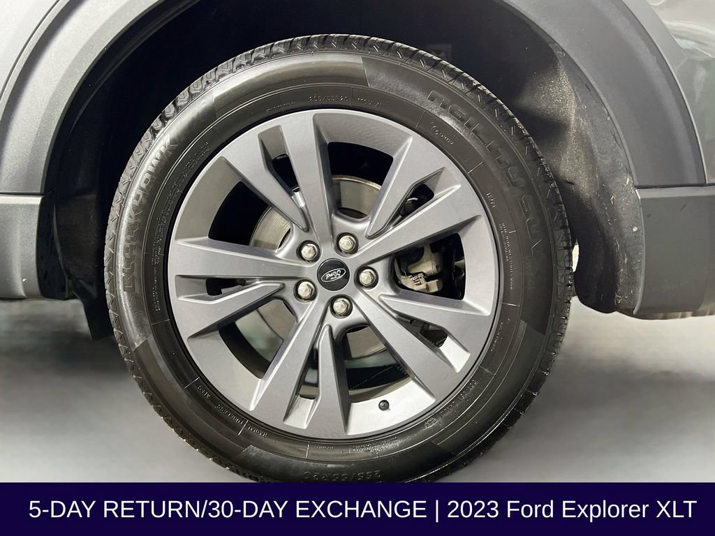 Certified 2023 Ford Explorer XLT w/ Equipment Group 202A AWD/4WD image 36