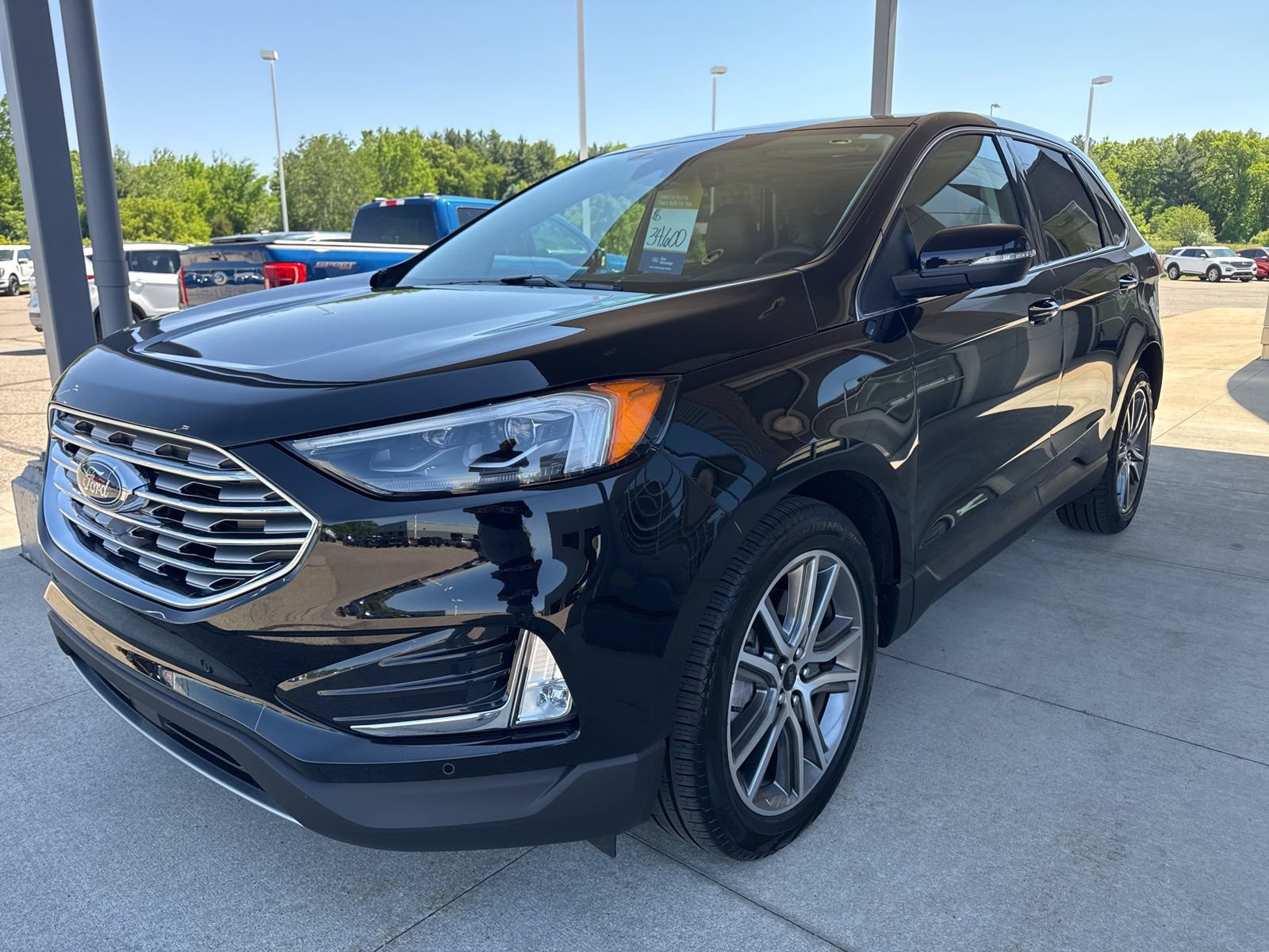 Certified 2024 Ford Edge Titanium w/ Equipment Group 301A AWD/4WD image 4