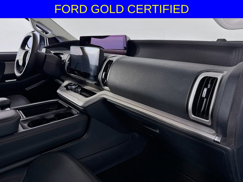 Certified 2025 Ford Expedition Max Active image 31