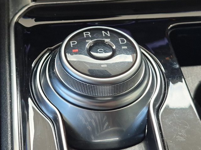 Certified 2020 Ford Edge Titanium FWD image 27