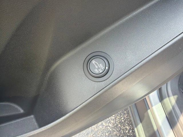 Used 2024 Chevrolet Equinox LT FWD image 14