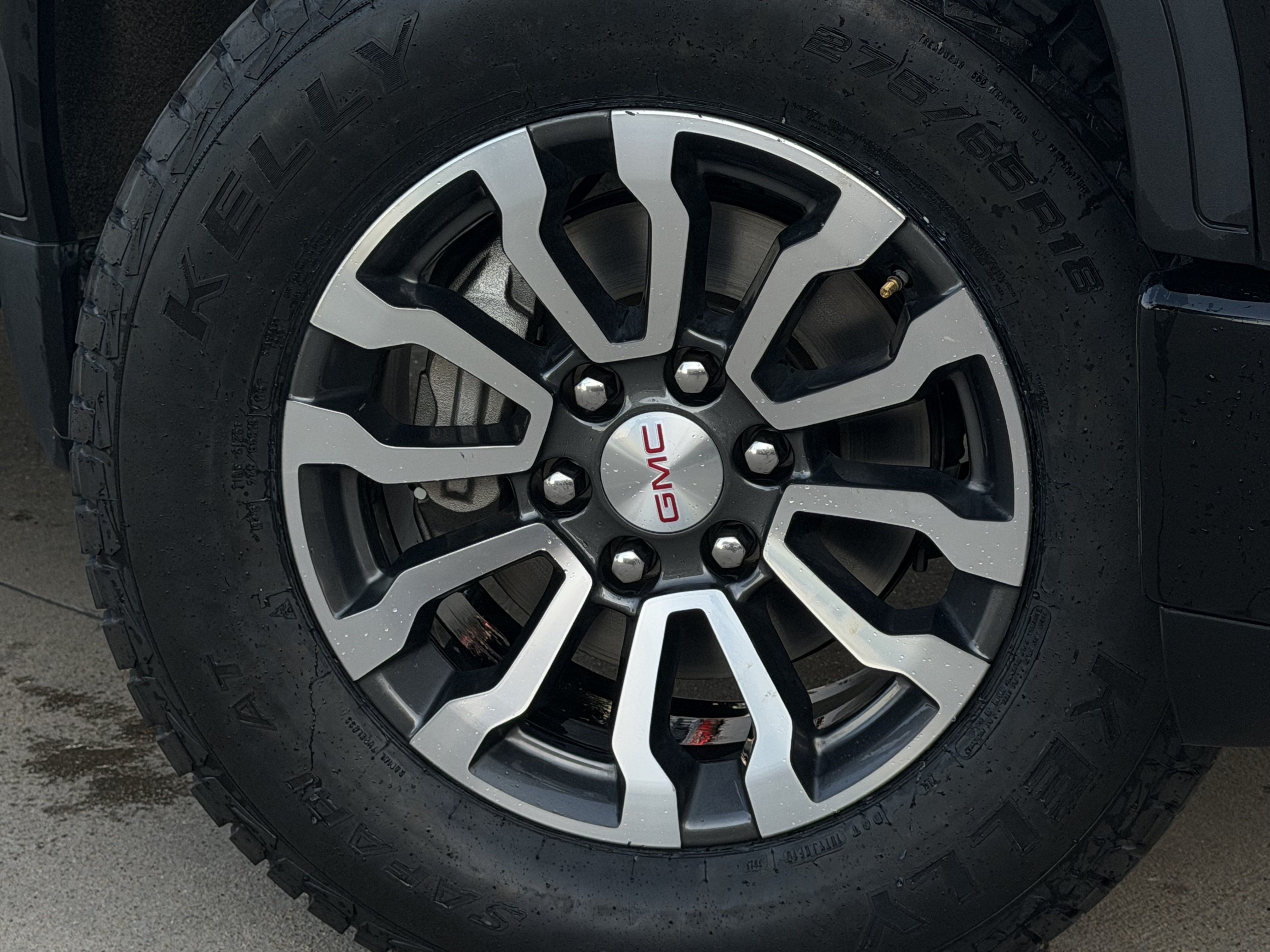 Used 2022 GMC Sierra 1500 AT4 w/ AT4 Preferred Package AWD/4WD image 10