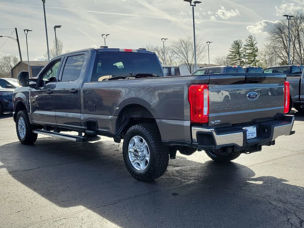 Certified 2025 Ford F250 XLT image 3