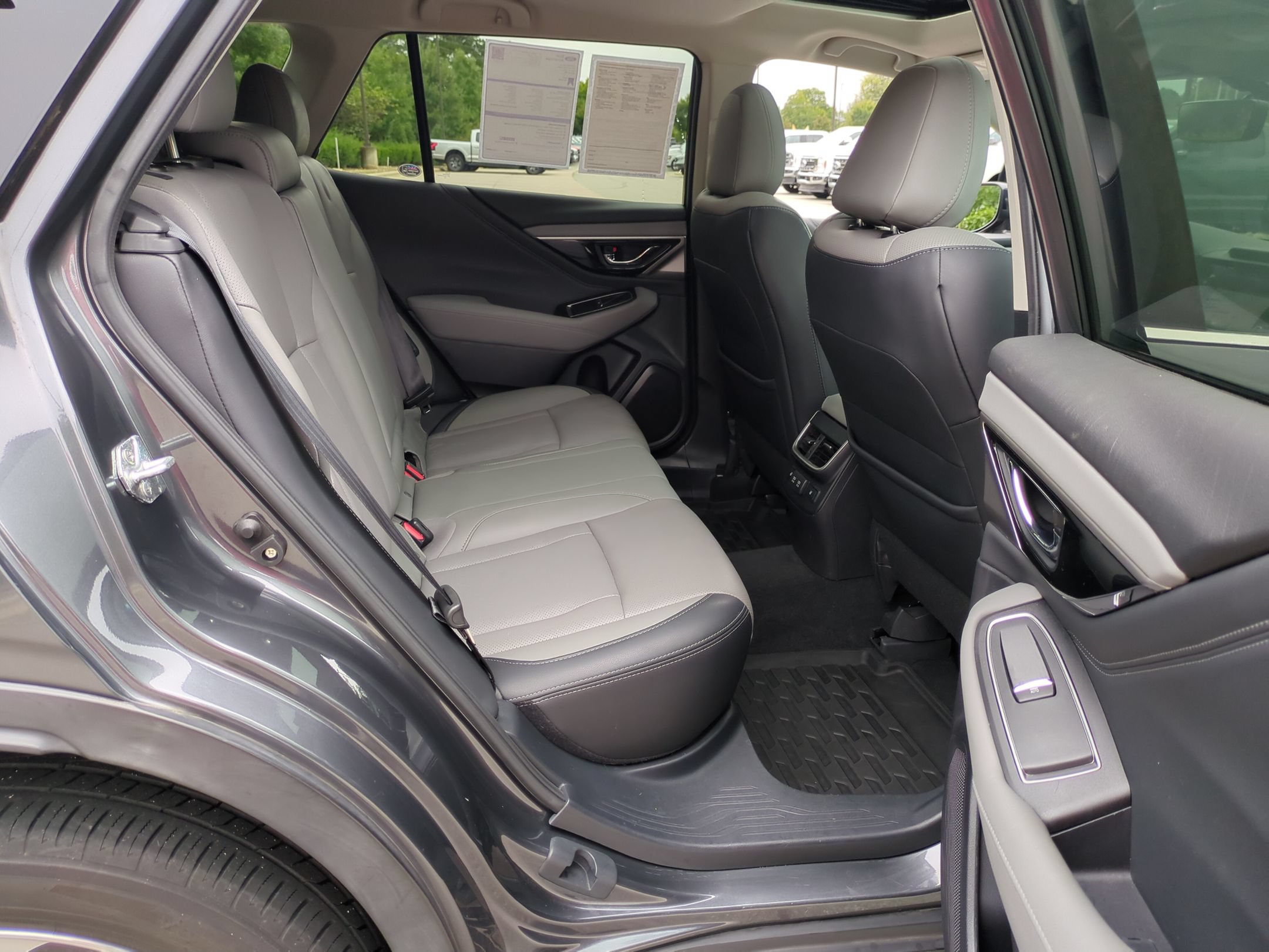 Used 2021 Subaru Outback Limited w/ Popular Package #2 AWD/4WD image 38