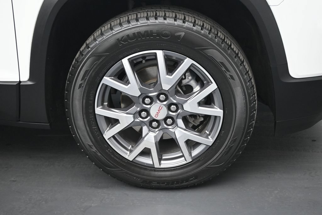 Used 2023 GMC Acadia SLT FWD image 28