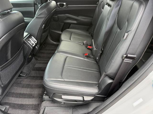 Used 2025 Kia Sorento S w/ Panoramic Sunroof Package AWD/4WD image 12
