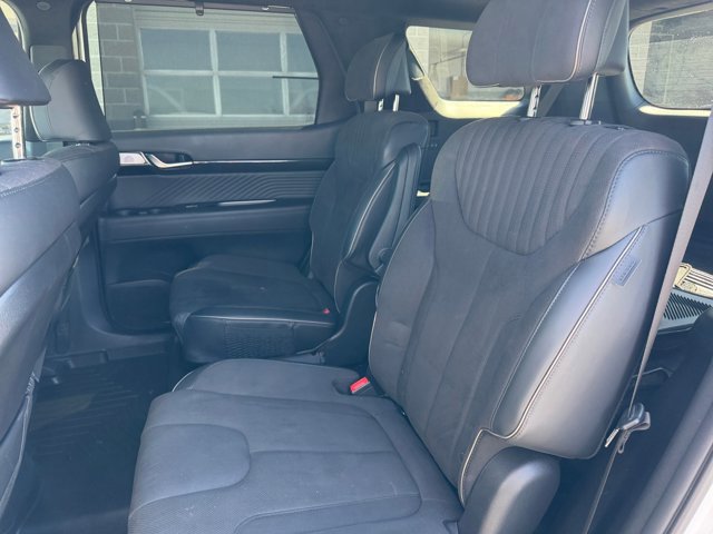 Used 2024 Hyundai Palisade Calligraphy image 17