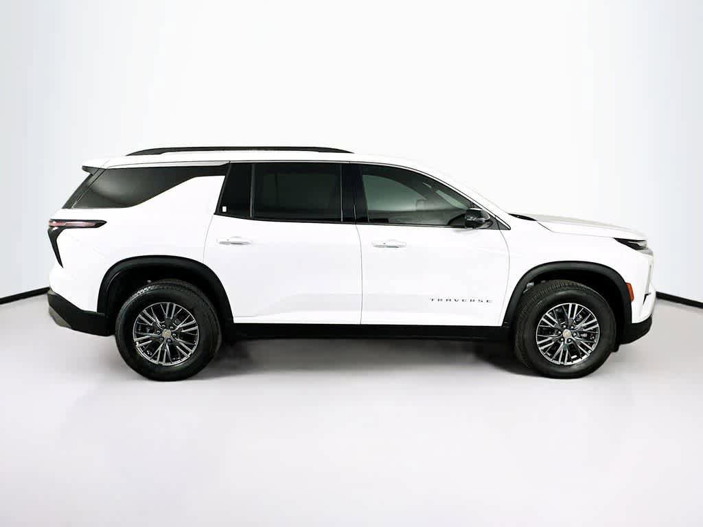 Used 2025 Chevrolet Traverse LT w/ Driver Confidence Package FWD image 26
