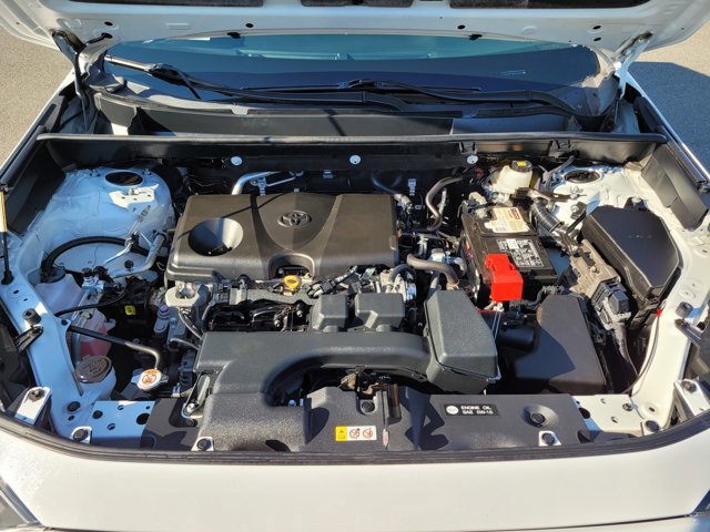 Used 2022 Toyota RAV4 LE image 11