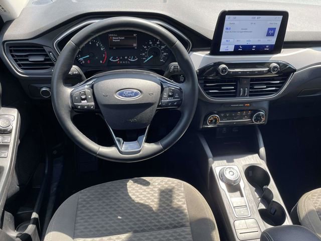Certified 2022 Ford Escape SE w/ SE Sport Appearance Package FWD image 10