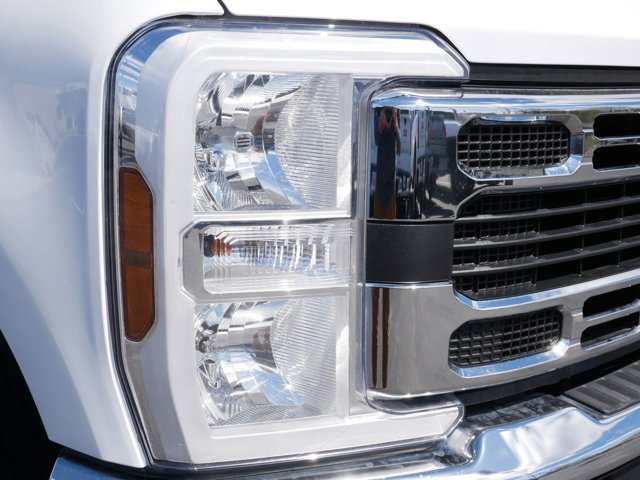 Certified 2024 Ford F350 XLT w/ FX4 Off-Road Package AWD/4WD image 5