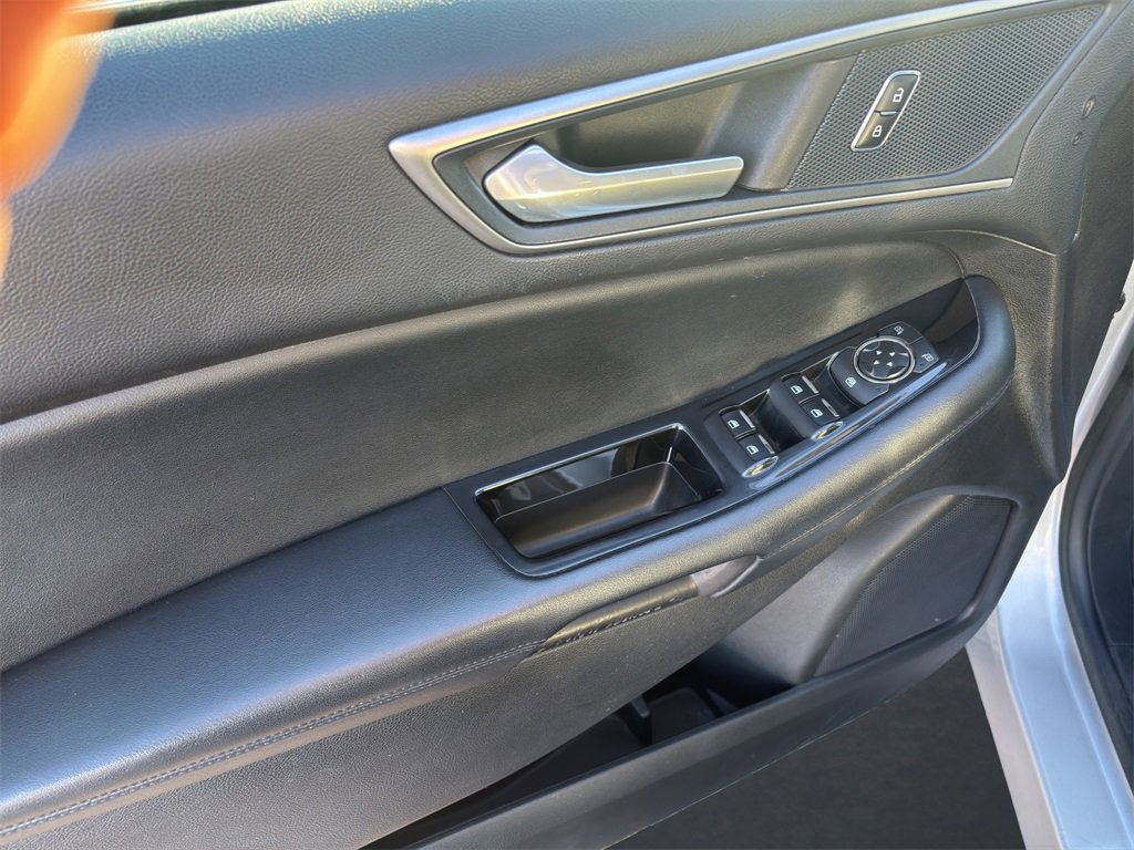 Certified 2017 Ford Edge SEL w/ Equipment Group 201A image 18