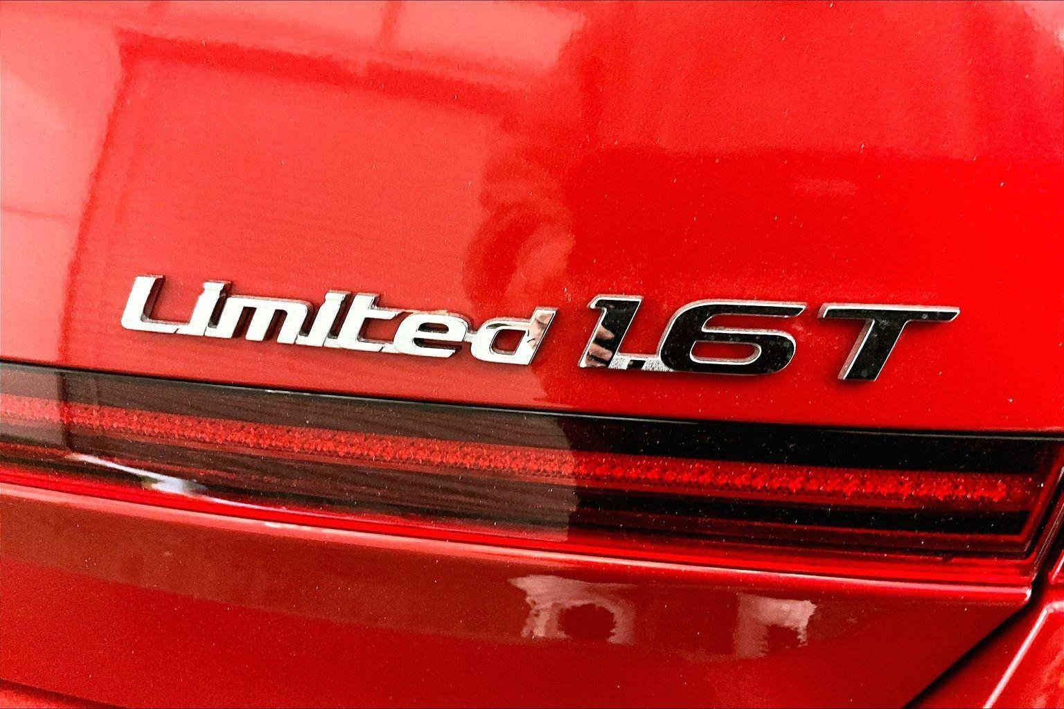 Used 2021 Hyundai Sonata Limited w/ Cargo Package image 13