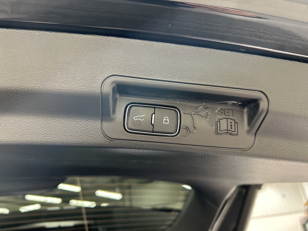 Certified 2023 Ford Explorer XLT w/ Equipment Group 202A image 31