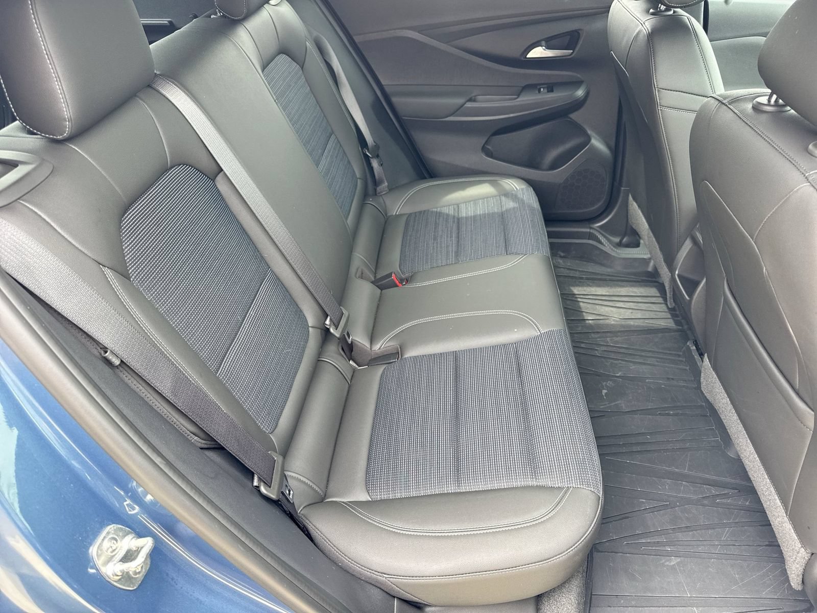 Used 2024 Buick Envista Preferred w/ Convenience I Package FWD image 24
