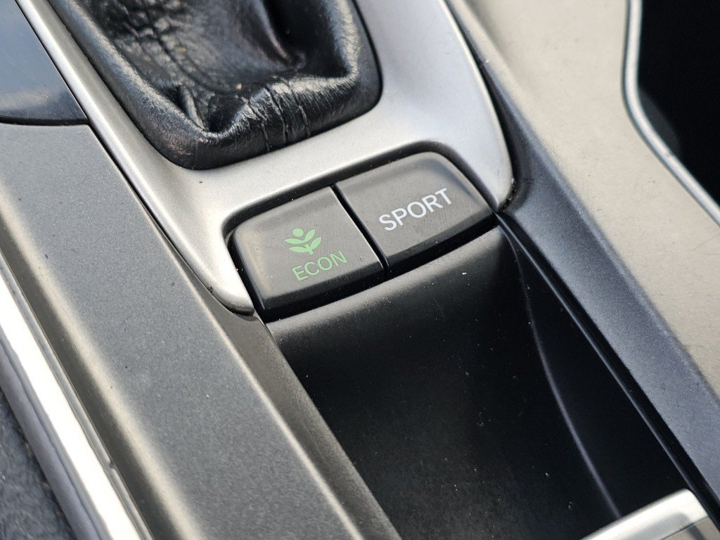 Used 2020 Honda Accord Sport image 9