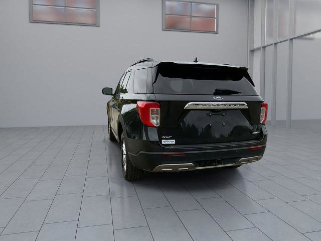 Certified 2022 Ford Explorer XLT w/ Equipment Group 202A AWD/4WD image 7