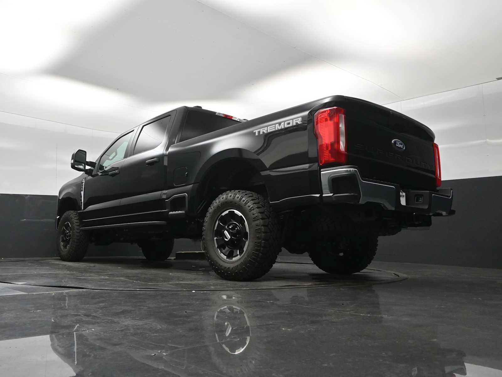 Certified 2026 Ford F250 XLT w/ Tremor Off-Road Package AWD/4WD image 48