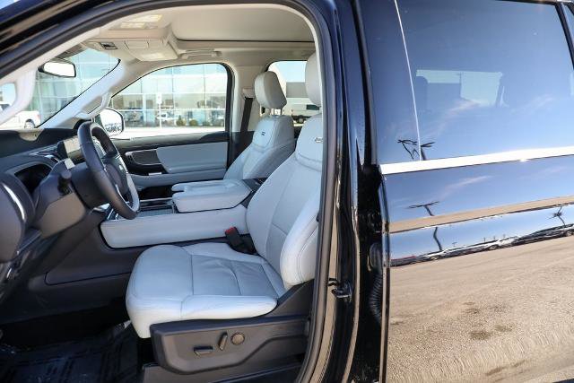 Certified 2025 Ford Expedition Max Platinum w/ Driver's Package image 27