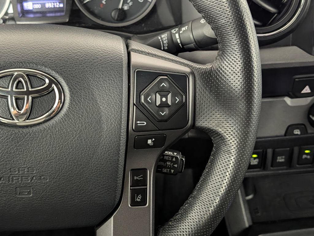 Used 2020 Toyota Tacoma TRD Off-Road w/ Technology Package RWD image 18