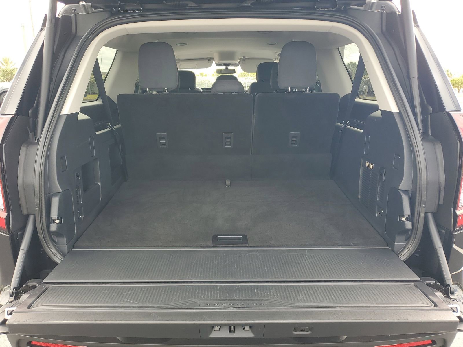 Certified 2025 Ford Expedition Max Active RWD image 8