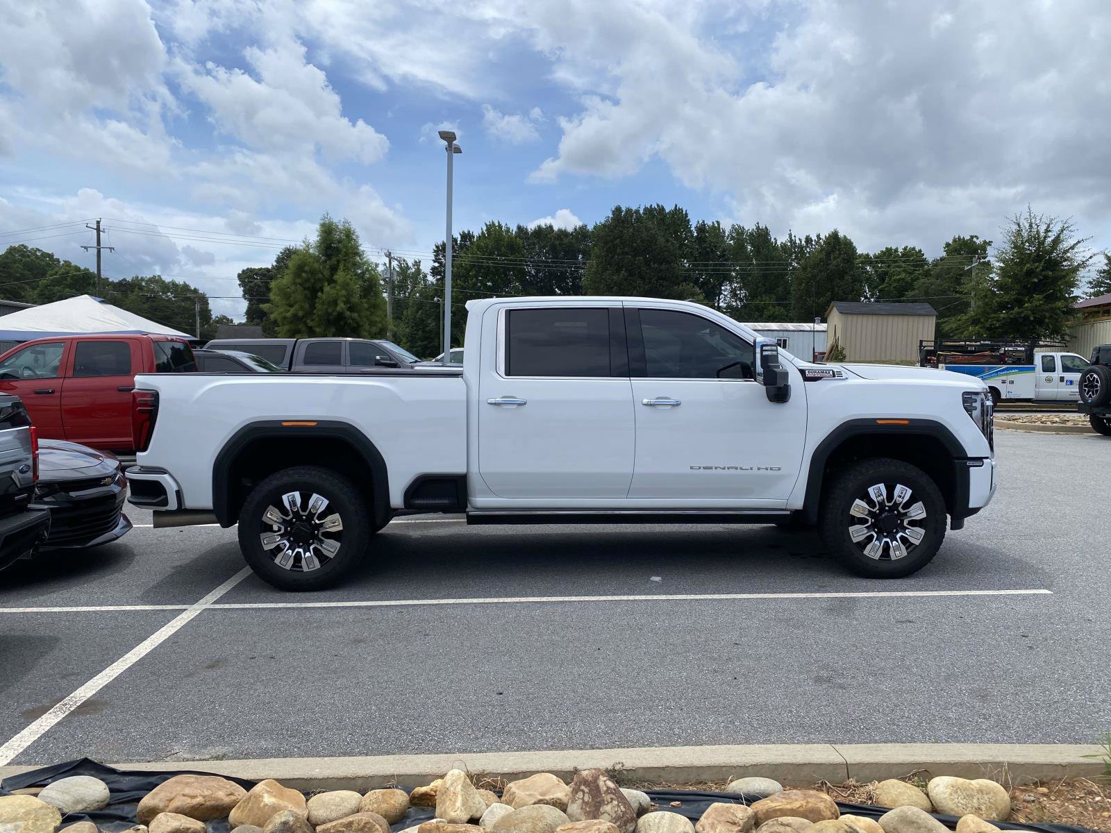 Used 2025 GMC Sierra 2500 Denali w/ Denali Reserve Package AWD/4WD image 7