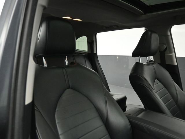 Used 2021 Toyota Highlander XLE AWD/4WD image 32