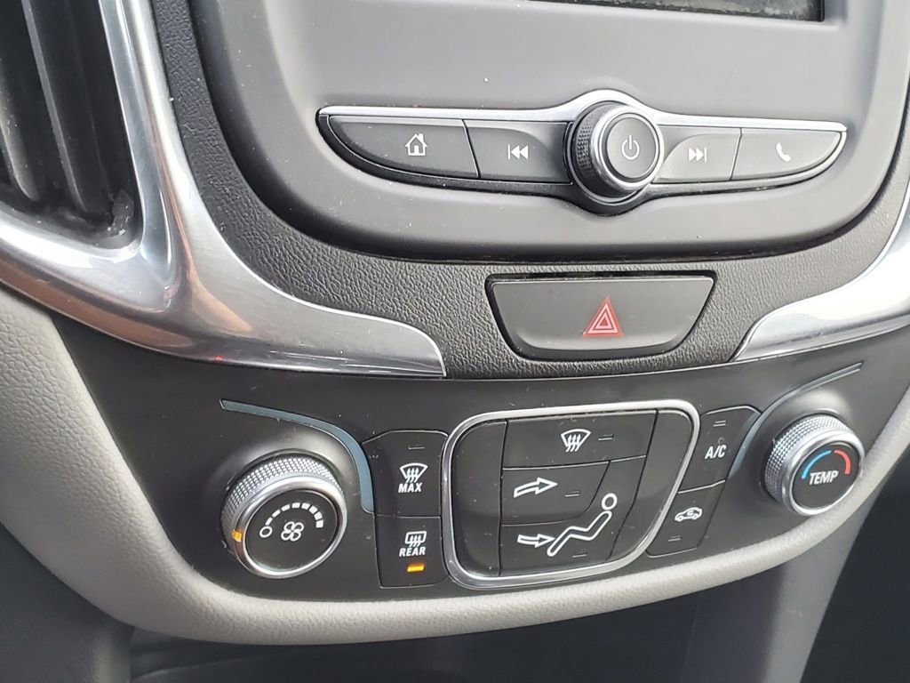 Used 2019 Chevrolet Equinox LS w/ LS Convenience Package image 25