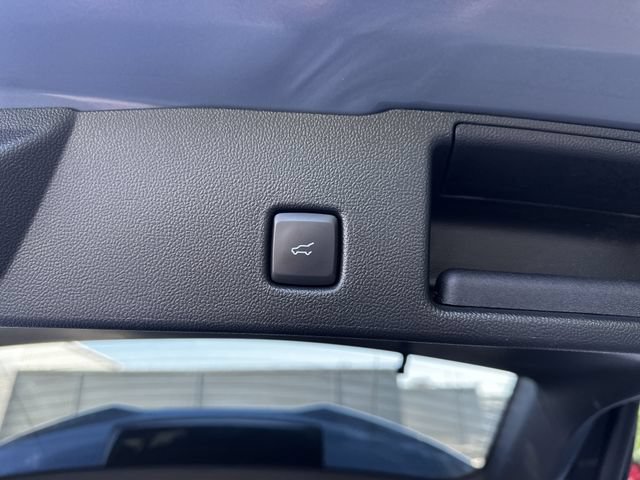Certified 2023 Ford Escape ST-Line Elite w/ Premium Technology Package AWD/4WD image 45