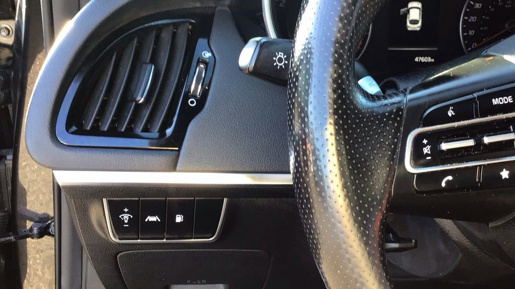 Used 2022 Kia Stinger GT1 w/ Red Interior Color Package image 16