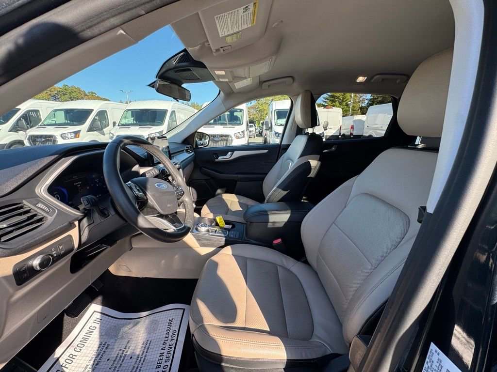 Certified 2022 Ford Escape SEL w/ Technology Package FWD image 12