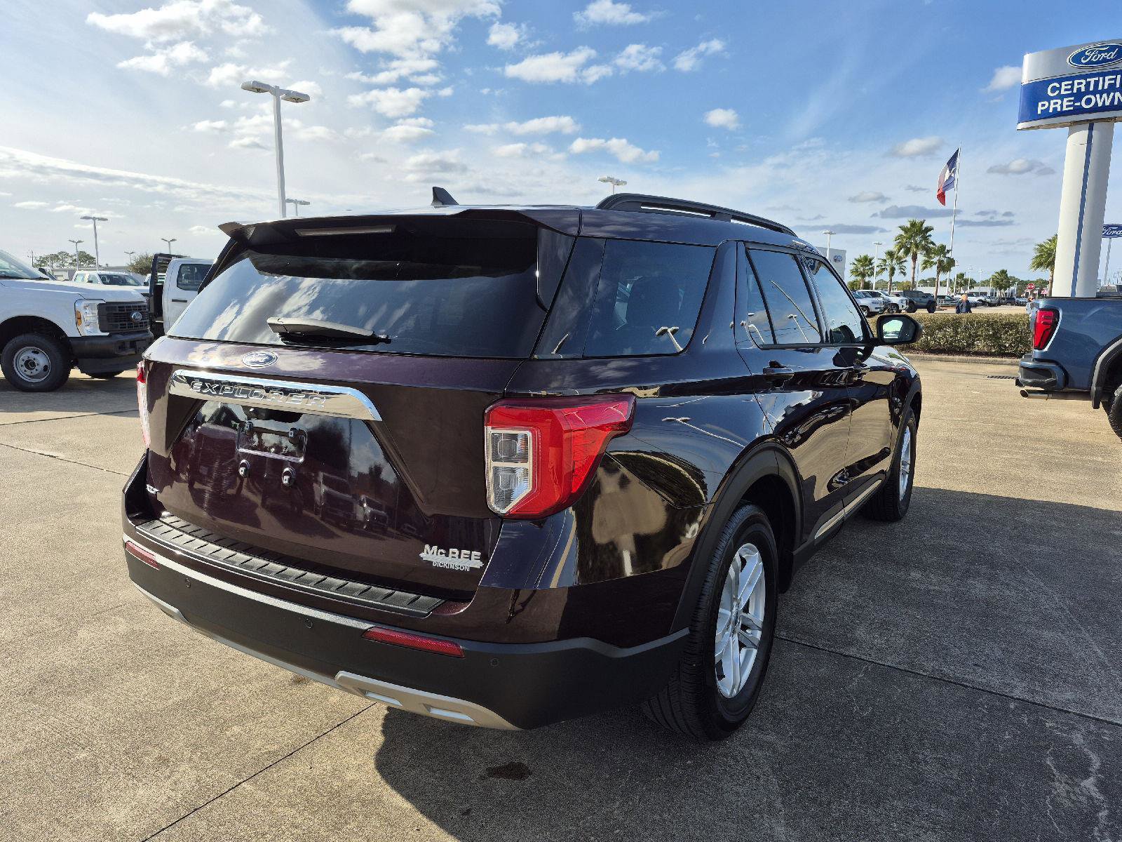 Certified 2022 Ford Explorer XLT w/ Equipment Group 202A image 10