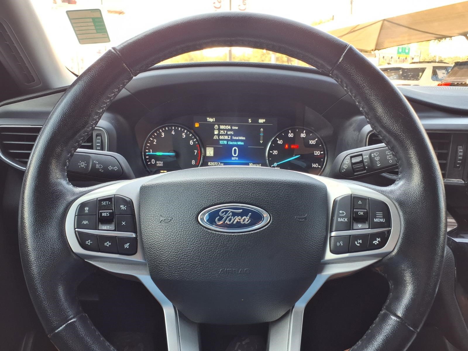 Certified 2023 Ford Explorer Limited w/ Hybrid Equipment Group 310A RWD image 25