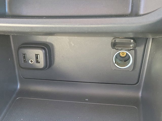 Used 2020 Chevrolet Colorado LT image 32