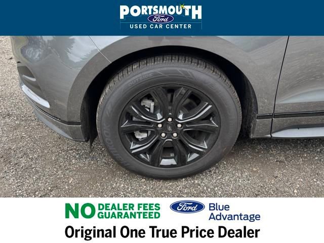 Certified 2024 Ford Edge SE w/ Black Appearance Package image 27