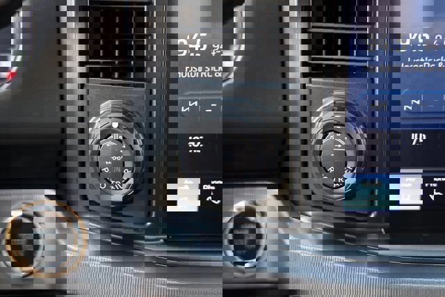 Certified 2025 Ford F250 Platinum image 27