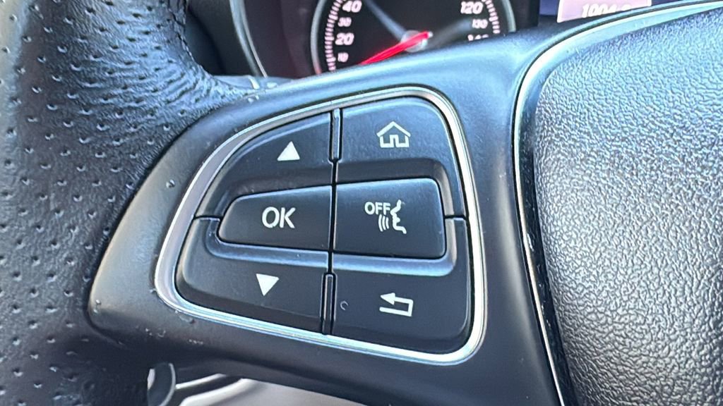 Used 2017 Mercedes-Benz GLC 300 image 12