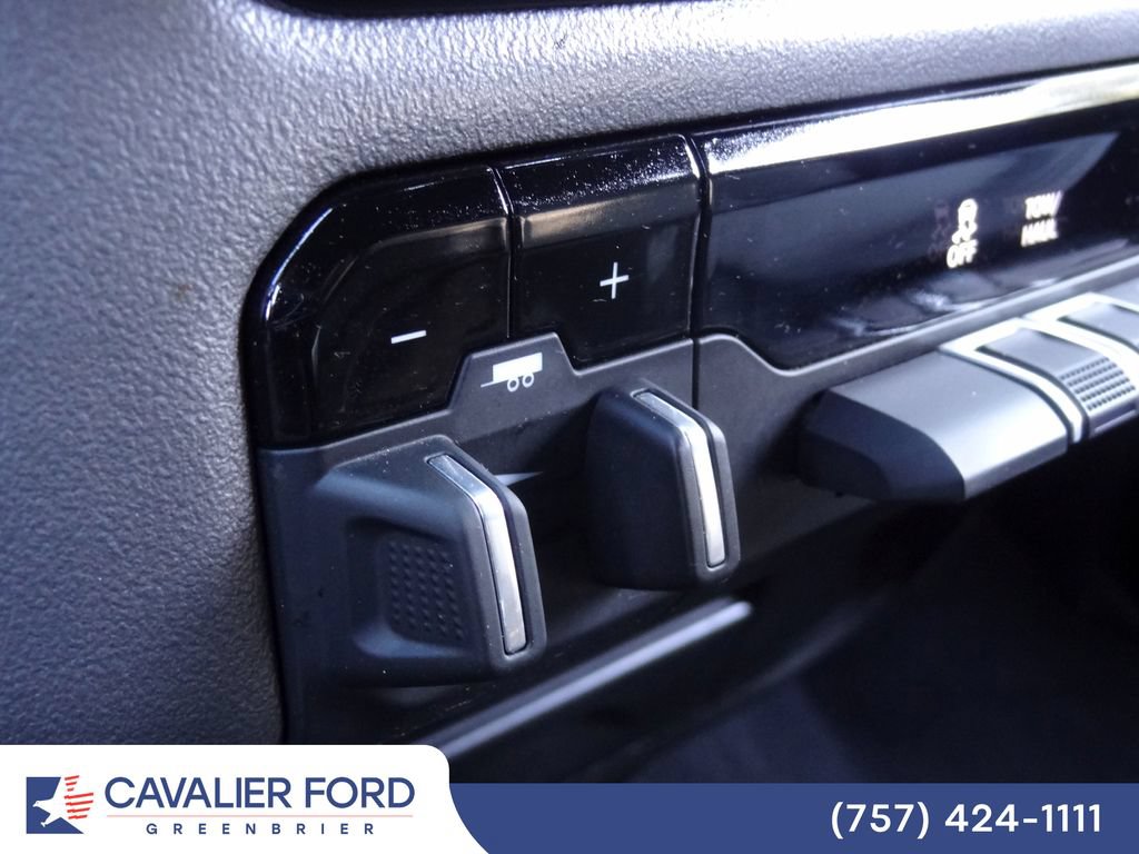 Used 2024 RAM 2500 Big Horn AWD/4WD image 32