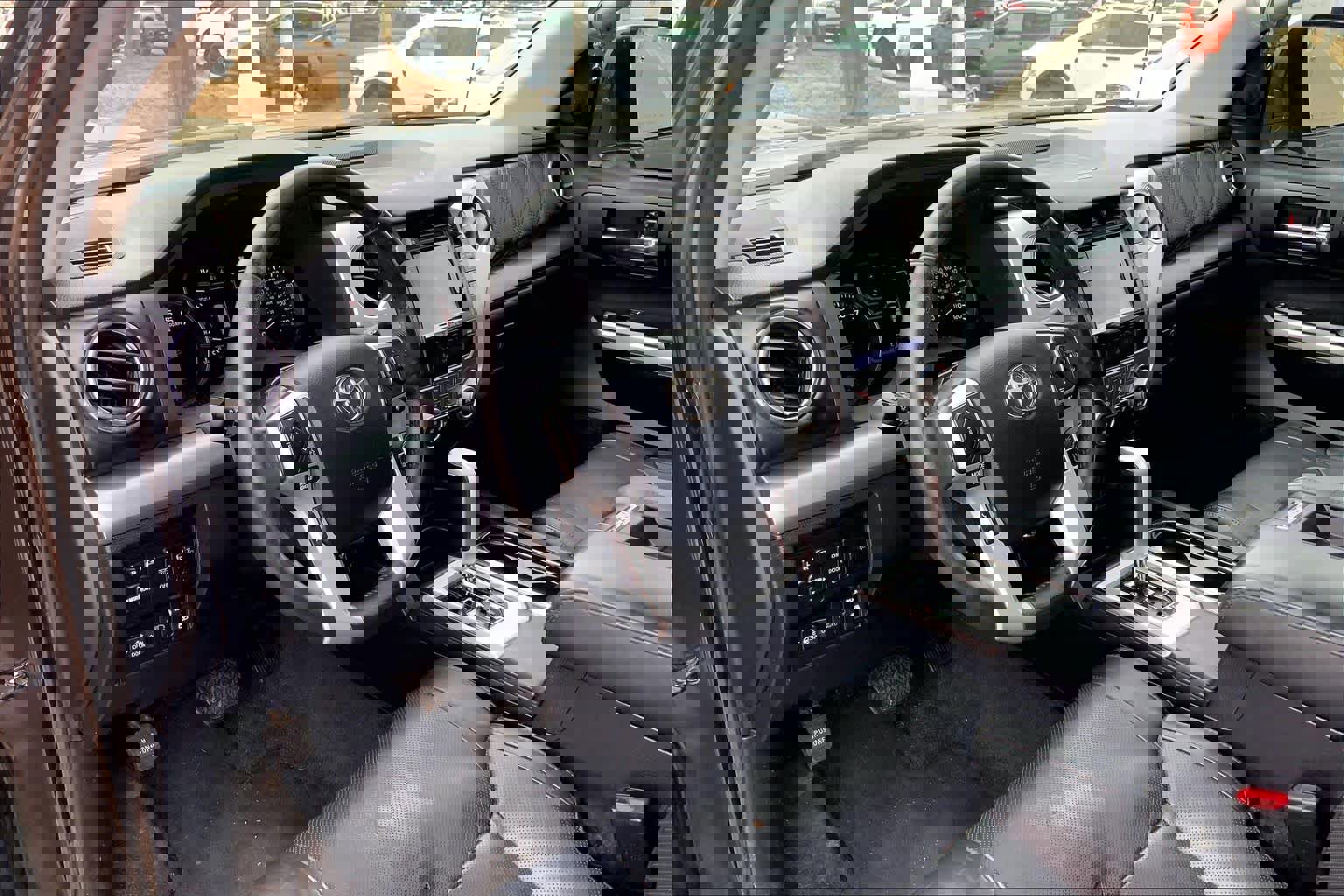 Used 2019 Toyota Tundra Platinum image 17