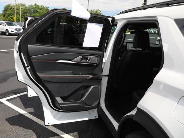 Certified 2025 Ford Explorer ST-Line w/ ST-Line Street Pack AWD/4WD image 26