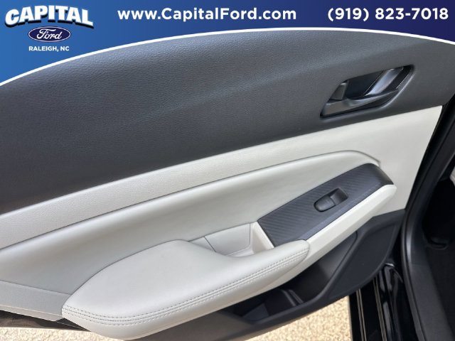 Used 2025 Nissan Altima 2.5 SV FWD image 17