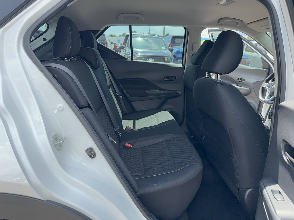Used 2022 Nissan Kicks S FWD image 14