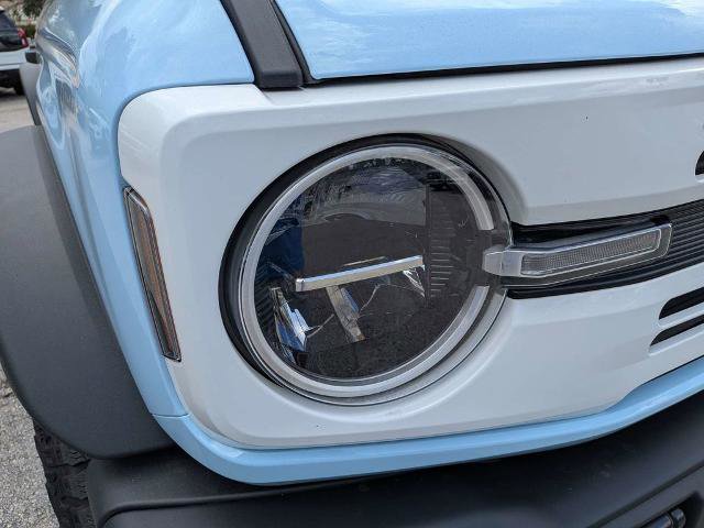 Certified 2025 Ford Bronco Heritage Edition AWD/4WD image 9