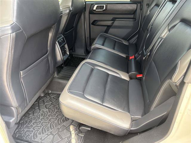 Certified 2025 Ford Bronco Outer Banks AWD/4WD image 16
