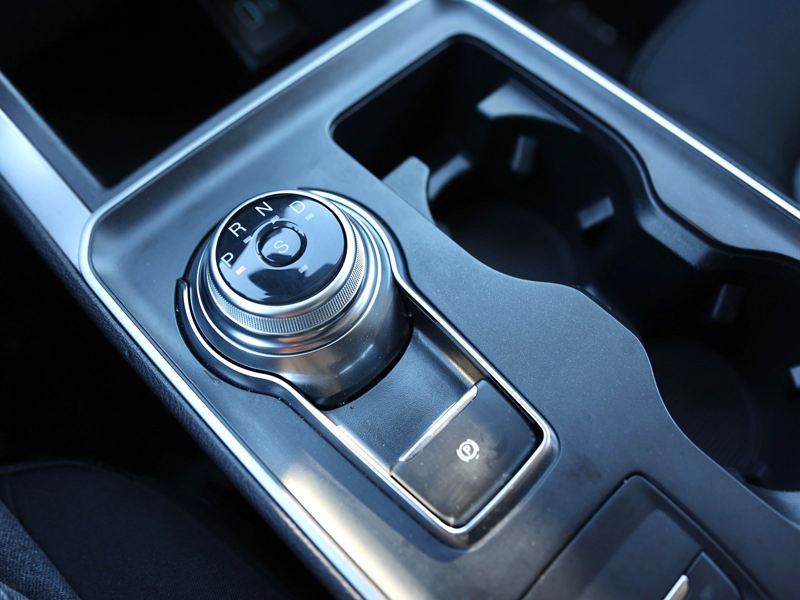 Certified 2023 Ford Edge SE w/ Black Appearance Package image 26