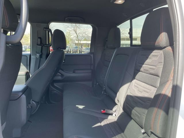 Used 2025 Nissan Frontier PRO-4X w/ Pro Convenience Package image 16