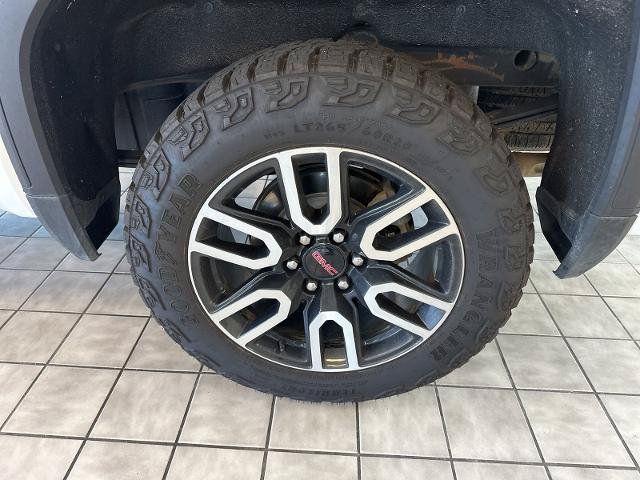Used 2023 GMC Sierra 1500 AT4 w/ AT4 Premium Package AWD/4WD image 23