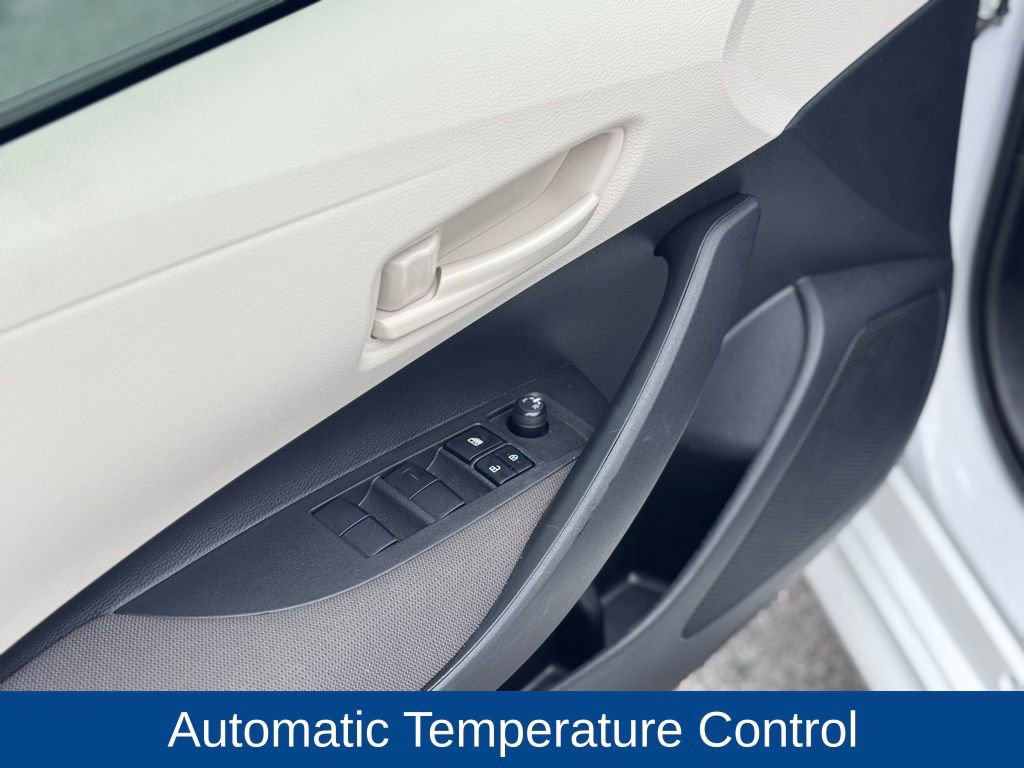 Used 2023 Toyota Corolla LE image 9